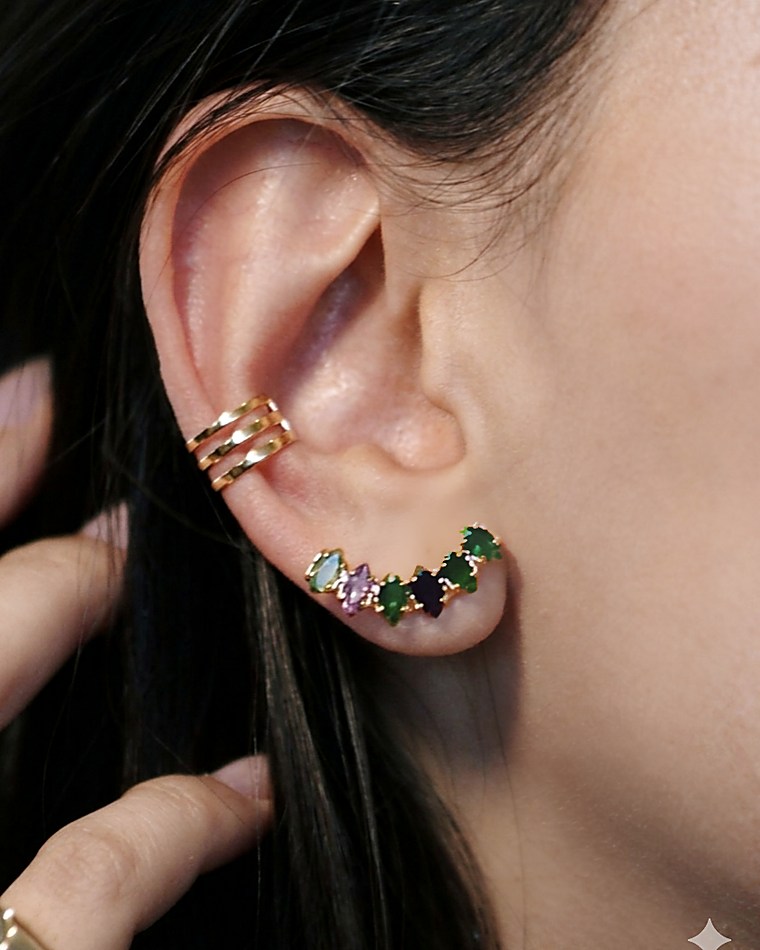 Ear cuff e brinco de pedras coloridas da Heali Semijoias