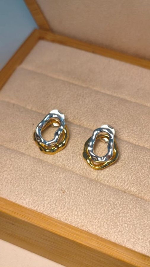 Brinco Elos Vazados Orgânico C/ Encaixe Prata/ouro — banho de prata, Heali Semijoias