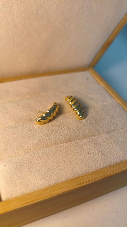 Ear Hook Gomo Dourado