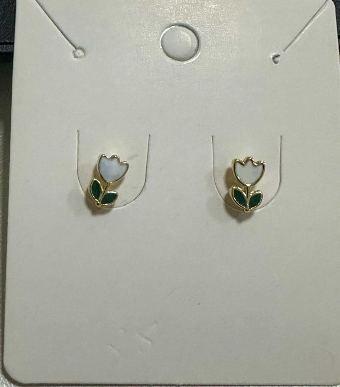 Brinco Infantil Resinado Tulipa Branca