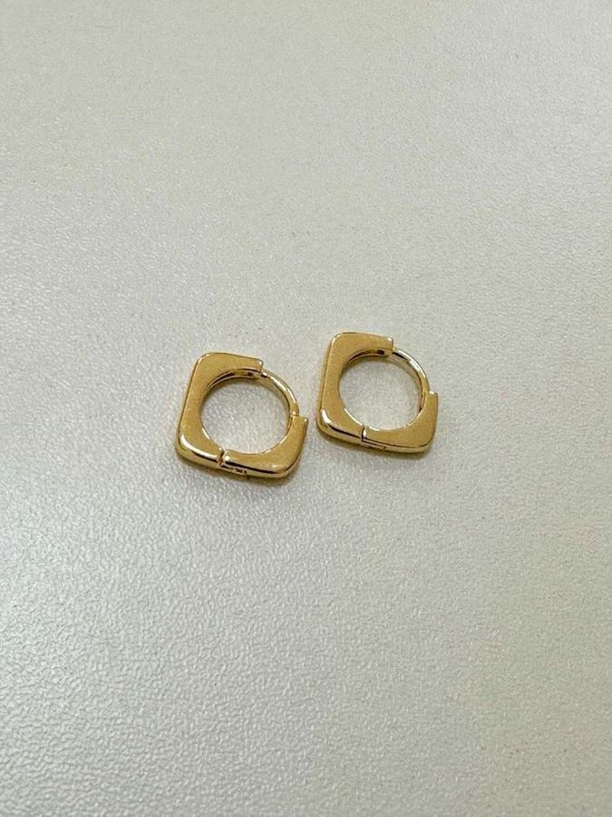 Brinco Argola Quadrada Pequena