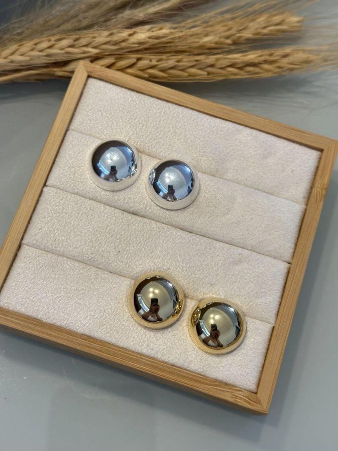 Brinco Meia Esfera Banho Ouro