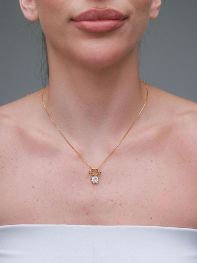 Colar Menina Zirconia Coracao Dourada