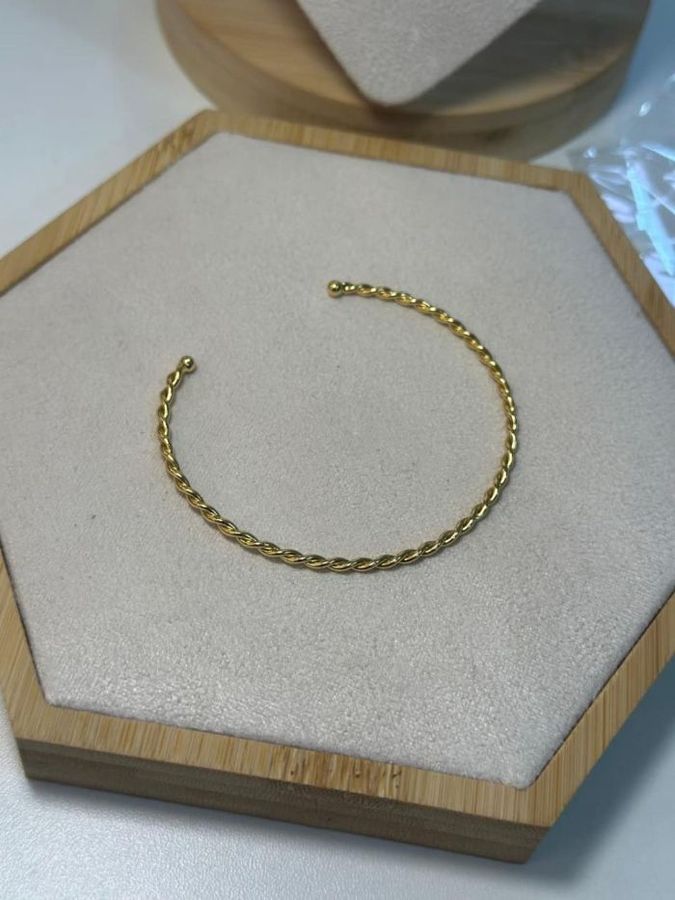 Bracelete Torcido Fino